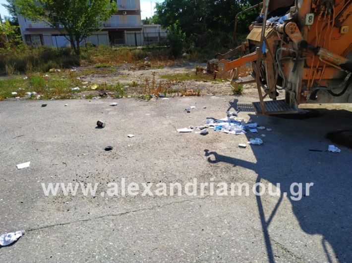 alexandriamou.gr_skoupidiaamfitheatro2019000