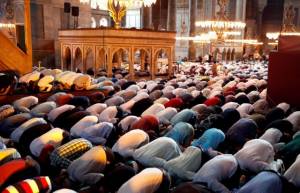 Παγκόσμια κατακραυγή για τη μετατροπή της Αγια Σοφιάς σε τζαμί και το κακόγουστο σόου από τον Ερντογάν