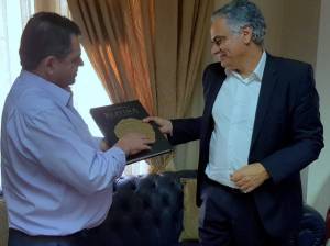 Βέροια: Τον αντιπεριφερειάρχη Κώστα Καλαϊτζίδη επισκέφθηκε ο υπουργός Εσωτερικών Πάνος Σκουρλέτης (φώτο)