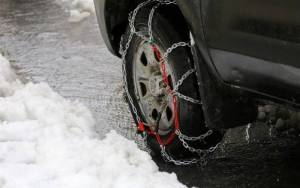 Αντιολισθητικές αλυσίδες απαιτούνται σε τμήμα του οδικού δικτύου στην Ημαθία λόγω της χιονόπτωσης