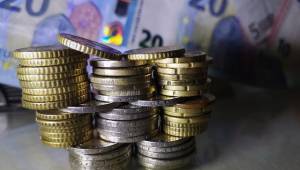 Ολικό «λίφτινγκ» στο επίδομα ανεργίας από τη νέα χρονιά: Θα φτάνει έως και 1.200 ευρώ – Για πόσο θα χορηγείται