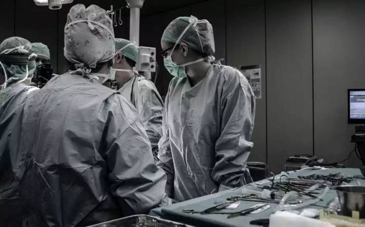 Απογευματινά χειρουργεία: Με ολική ή μερική κάλυψη από τον ΕΟΠΥΥ – Τι προβλέπει το νομοσχέδιο του Υπουργείου Υγείας