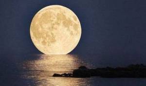 Πανσέληνος Αυγούστου: Πότε θα απολαύσουμε το μεγαλύτερο Φεγγάρι!