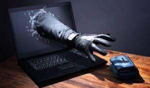 Ηλεκτρονικές απάτες: Χιλιάδες επιθέσεις σε λογαριασμούς πολιτών – Τι να προσέξετε