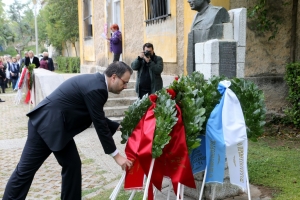 Ο πρόεδρος της ΔΗΜΑΡ Θανάσης Θεοχαρόπουλος στις εκδηλώσεις μνήμης για τα 50 έτη από την 21η Απριλίου του 1967