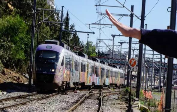 Επανεκκίνηση σιδηροδρόμου: Ξεκινούν τα επιβατικά τρένα στον άξονα Αθήνα – Θεσσαλονίκη – Τα μέτρα ασφαλείας