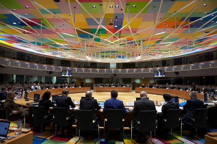 Οριστική συμφωνία για το χρέος στο Eurogroup - 10 χρόνια επιμήκυνση, 15 δισ. η δόση