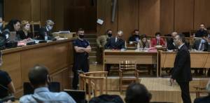 Δίκη Χρυσής Αυγής: Στη φυλακή ο Μιχαλολιάκος και η ηγετική ομάδα