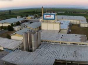 Γάλα Βλάχας: Κλείνει ύστερα από 45 χρόνια το εργοστάσιο στο Πλατύ Ημαθίας