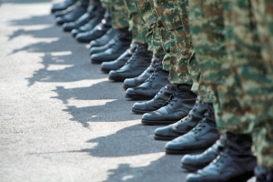 Αλλαγές στη στρατιωτική θητεία ετοιμάζει η κυβέρνηση