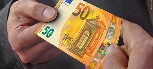 Το νέο χαρτονόμισμα των 50 ευρώ, κυκλοφορεί στις 4 Απριλίου