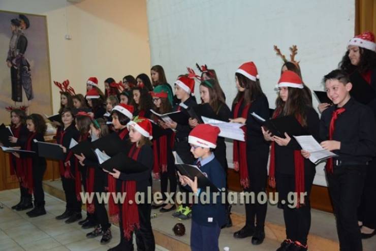 Χριστουγεννιάτικη συναυλία από τις χορωδίες του δήμου Αλεξάνδρειας στο δημαρχείο