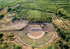 Αρχαίο Θέατρο της Μίεζας: Εγκαίνια με Ιφιγένεια εν Αυλίδι και Πανσέληνο