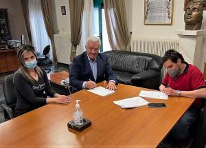 Υπογράφηκε σήμερα η Σύμβαση για την Ανάπλαση της Πλατείας Αμπελοτοπίων