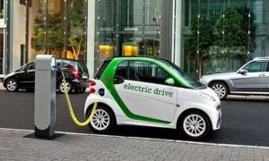 Ηλεκτρικά αυτοκίνητα: Τα βήματα για την αίτηση επιδότησης αγοράς - Ανοίγει η πλατφόρμα τη Δευτέρα
