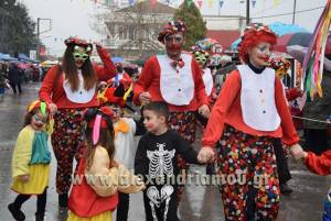 Μελικιώτικο Καρναβάλι: Παρέλαση αρμάτων (πλούσιο φωτορεπορτάζ 1)