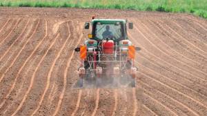 Αγρότες: Απαλλαγή από την υποχρέωση της αγρανάπαυσης - Τι προβλέπει απόφαση της ΕΕ που αφορά πάνω από 120.000 γεωργούς
