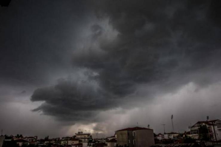 Έκτακτο δελτίο ΕΜΥ: Ο Ορέστης «χτυπά» τη χώρα με βροχές, χαλάζι και πτώση της θερμοκρασίας