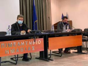 Σύσκεψη με τον Μιχάλη Χρυσοχοΐδη στη Βέροια για τα μέτρα κατά της υγειονομικής πανδημίας