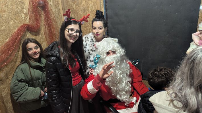 PXL_20251215_175824897