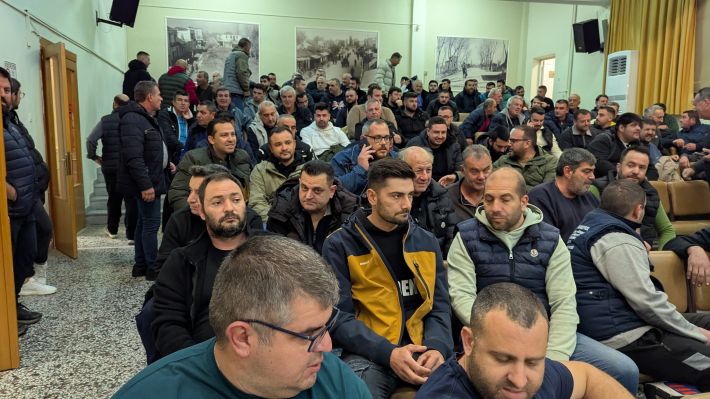 PXL_20251128_164448824.MP