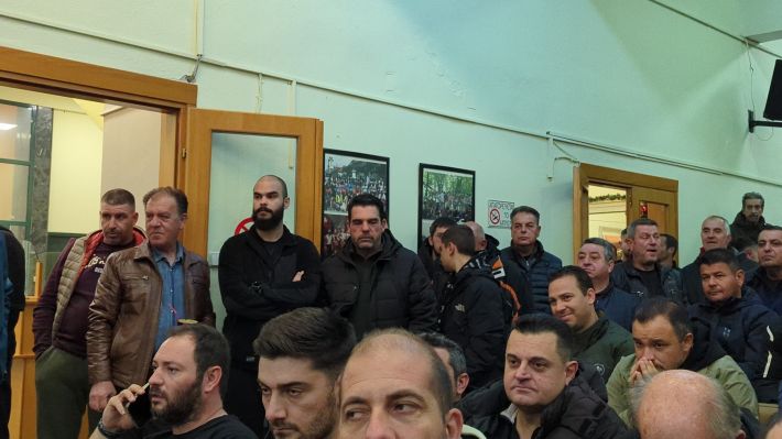 PXL_20251128_165806883