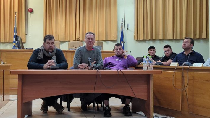 PXL_20251128_170153446