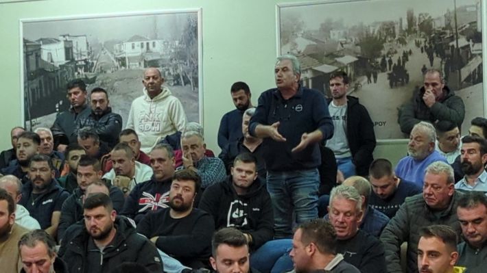 PXL_20251128_172923035