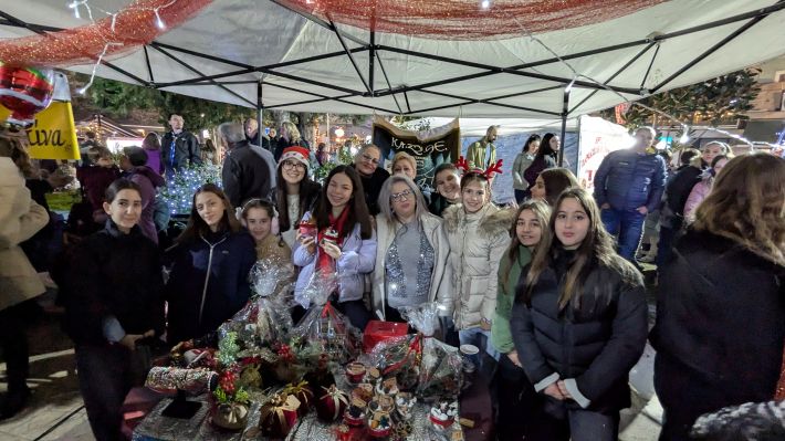 PXL_20251208_182803885