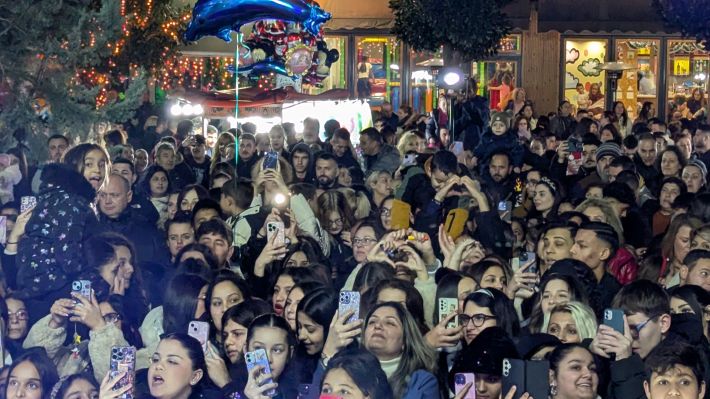 PXL_20251208_191450468