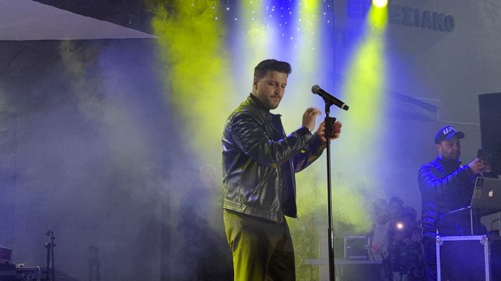 PXL_20251208_191832968