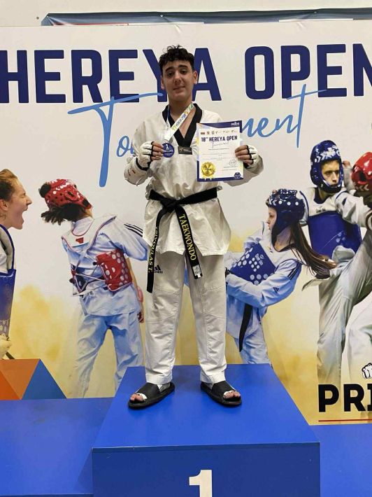 b59b9d43-8910-4f2e-945b-3f923463934b