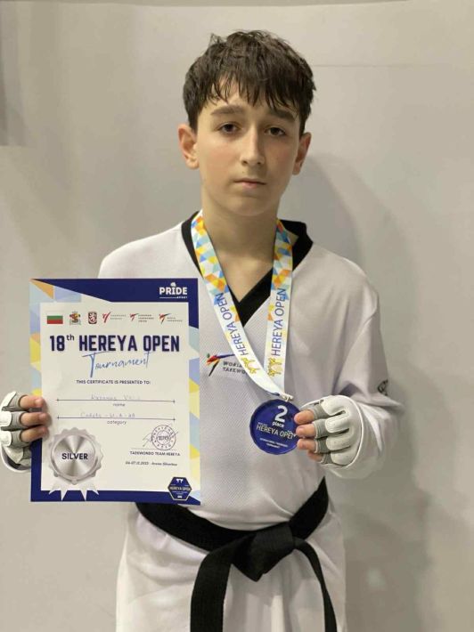 d8b9d014-3fa5-414c-8f9c-83ed5537ef67