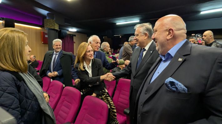 PXL_20260215_161043883