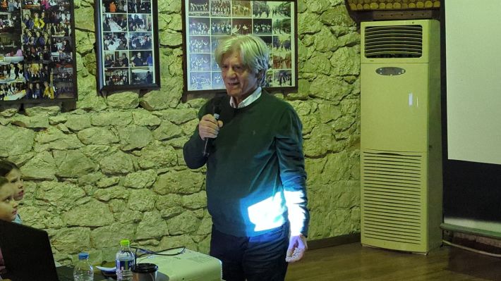 PXL_20251126_170816312