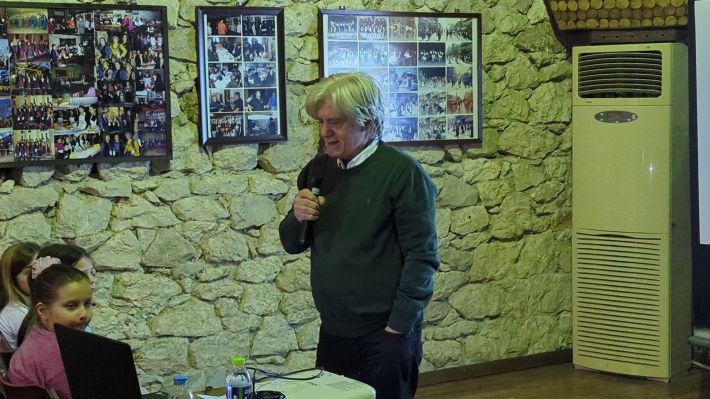 PXL_20251126_170829684