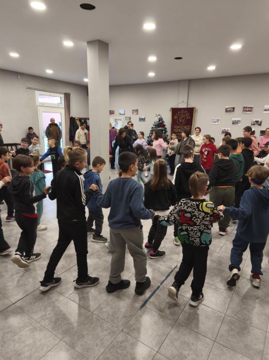 4d720906-7220-4a6f-9c33-a5bcb70e4936