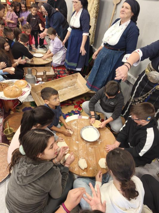 5e25894c-433f-44f4-b4f5-975f66e450c4