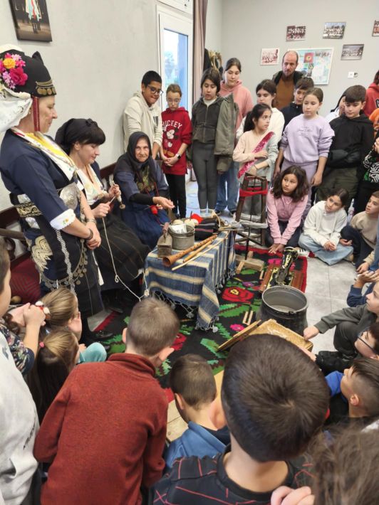 610e3fa0-4eb8-41f5-b76f-72384d64d227