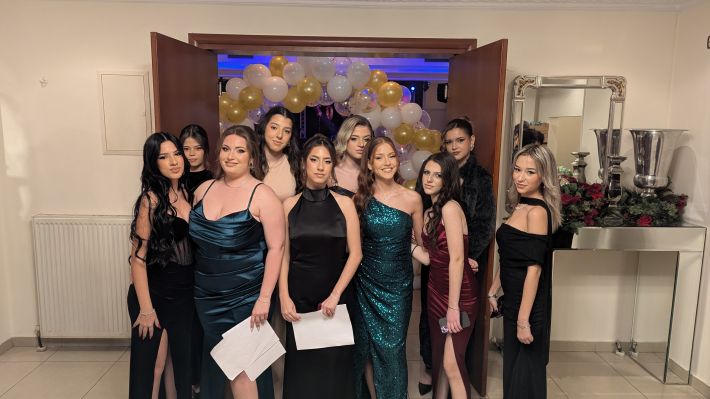 PXL_20251220_184956585.MP