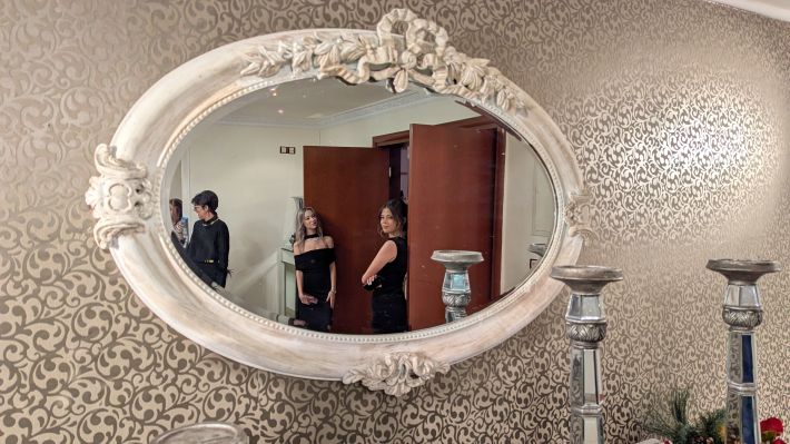 PXL_20251220_185911851.MP