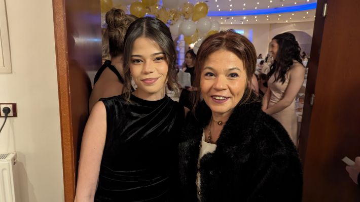 PXL_20251220_191547155