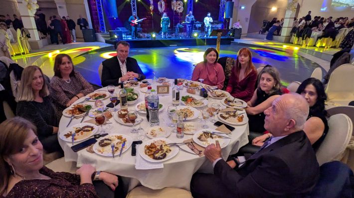 PXL_20251220_200602671