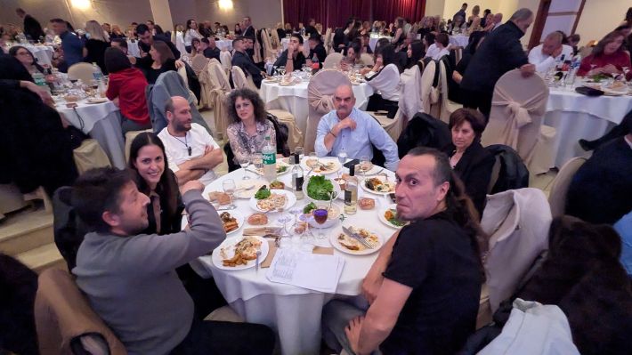 PXL_20251220_200817496