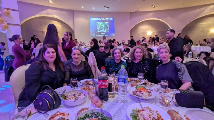 PXL_20251220_200856374