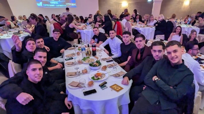 PXL_20251220_200933631