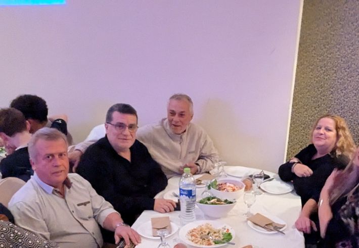 PXL_20251220_201129364