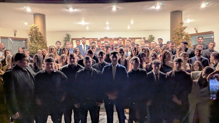 PXL_20251220_201613322