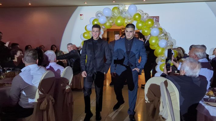 PXL_20251220_202138276