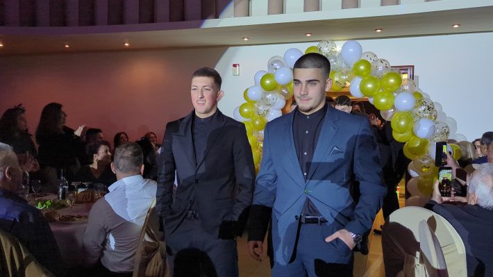 PXL_20251220_202141173